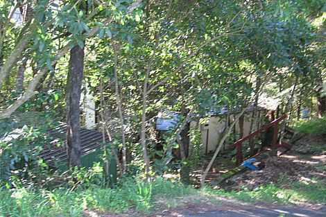 Photo of property in 120 Laingholm Drive, Laingholm, Auckland, 0604