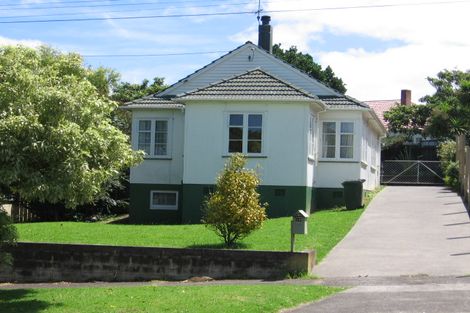 Photo of property in 16 Moana Avenue, Onehunga, Auckland, 1061