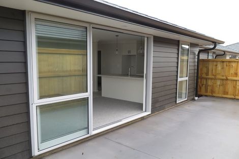 Photo of property in 16 Kahawai Place, Omokoroa, 3114