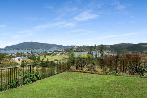 Photo of property in 17 Azimuth Road, Tairua, 3508