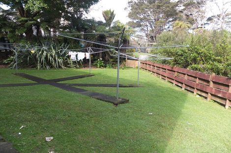 Photo of property in 1/1a Oates Road, Glen Eden, Auckland, 0602