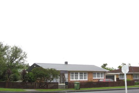 Photo of property in 2/10 Park Estate Road, Rosehill, Papakura, 2113