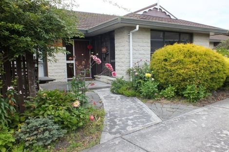 Photo of property in 9 Montclare Avenue, Ilam, Christchurch, 8041