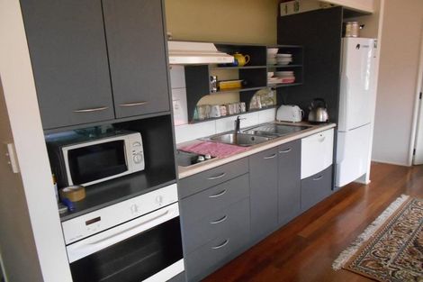 Photo of property in St Peters Apartments, 9d/192 Willis Street, Te Aro, Wellington, 6011