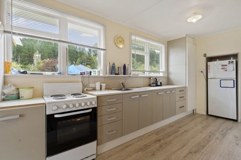 Photo of property in 15 Williams Avenue, Ohura, 3926