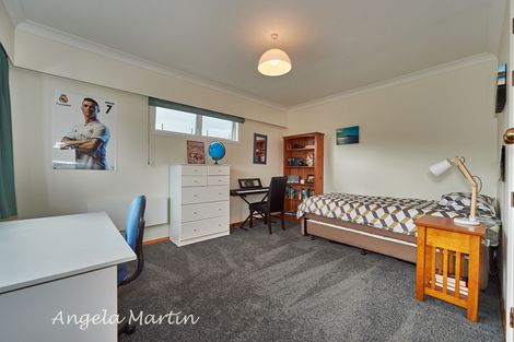 Photo of property in 19 Newcastle Street, Hokowhitu, Palmerston North, 4410
