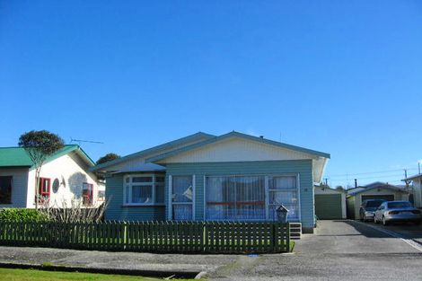 Photo of property in 18 Milton Road, Greymouth, 7805