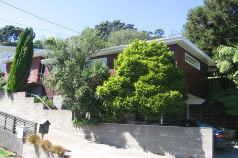 Photo of property in 6 Stratford Way, Wilton, Wellington, 6012