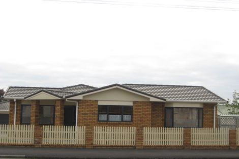 Photo of property in 140 Tukapa Street, Westown, New Plymouth, 4310