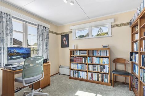 Photo of property in 66 Taylor Terrace, Tawa, Wellington, 5028