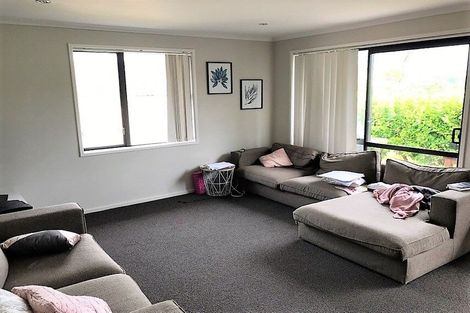 Photo of property in 72 Isabella Drive, Pukekohe, 2120