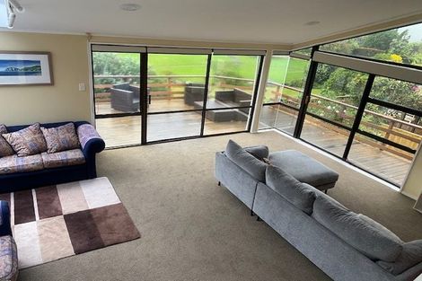 Photo of property in 37 Pigeon Mountain Road, Half Moon Bay, Auckland, 2012
