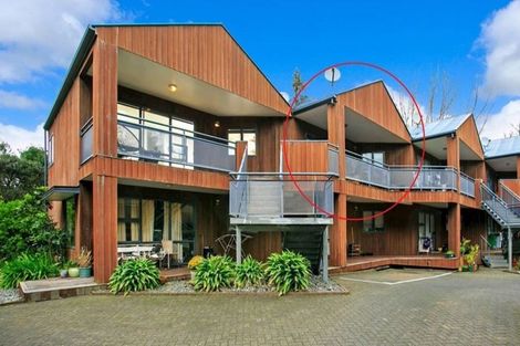 Photo of property in 20/3 The Avenue, Albany, Auckland, 0632