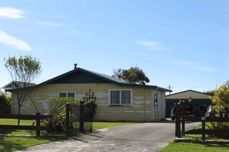 Photo of property in 26 Cook Street, Carters Beach, Westport, 7825