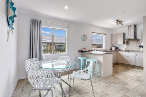 Photo of property in 16 Kedge Drive, Mangawhai, 0505