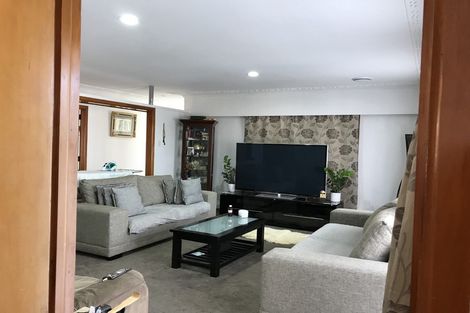 Photo of property in 502 Don Buck Road, Massey, Auckland, 0614