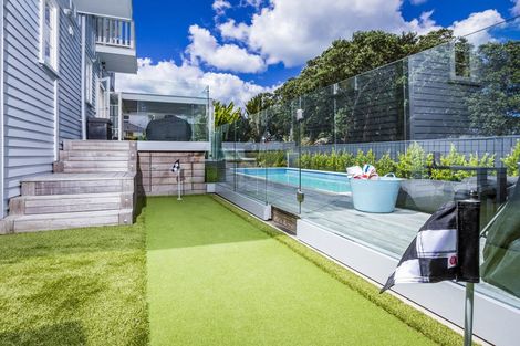 Photo of property in 209 Hurstmere Road, Takapuna, Auckland, 0622