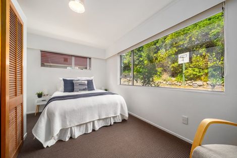 Photo of property in 40 Lincoln Avenue, Tawa, Wellington, 5028