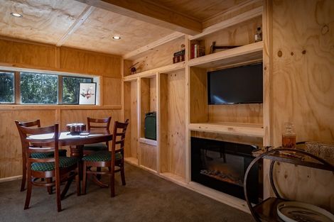 Photo of property in 10 Allen Terrace, Tawa, Wellington, 5028