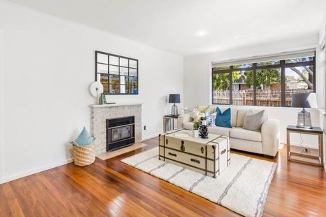Photo of property in 13 Alamein Road, Panmure, Auckland, 1072
