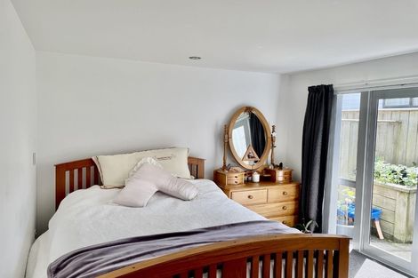 Photo of property in 4/12 Agra Crescent, Khandallah, Wellington, 6035