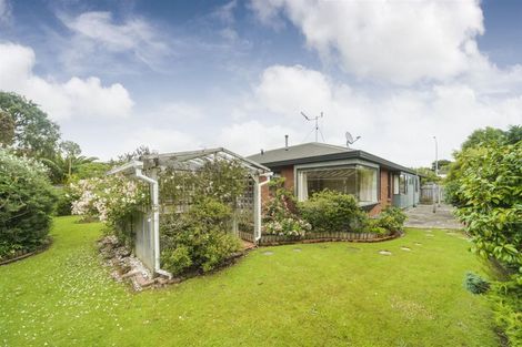 Photo of property in 127 Summerhill Drive, Fitzherbert, Palmerston North, 4410
