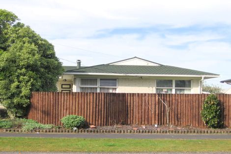 Photo of property in 27 Cecil Street, St Andrews, Hamilton, 3200