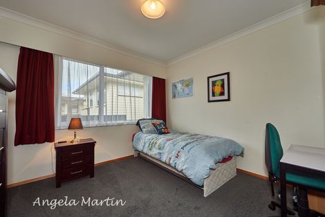 Photo of property in 19 Newcastle Street, Hokowhitu, Palmerston North, 4410