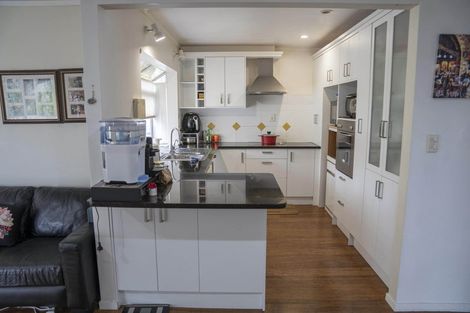 Photo of property in 13 Gala Place, Henderson, Auckland, 0612