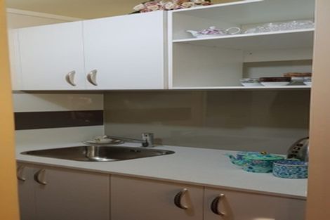 Photo of property in 5 Glendawn Place, Bayview, Auckland, 0629