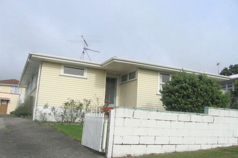 Photo of property in 401 Warspite Avenue, Ascot Park, Porirua, 5024