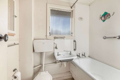 Photo of property in 12-14 Opie Place, Highbury, Palmerston North, 4412