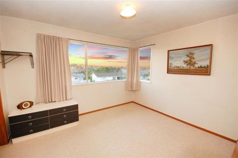 Photo of property in 62 Juniper Road, Sunnynook, Auckland, 0620