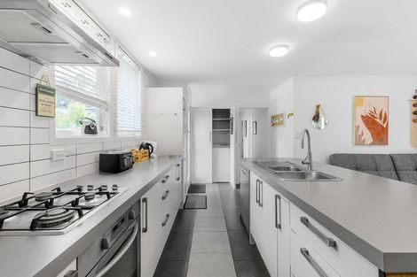 Photo of property in 2/19 Kotare Street, Hilltop, Taupo, 3330