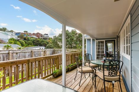 Photo of property in 7 Luff Place, Whitby, Porirua, 5024