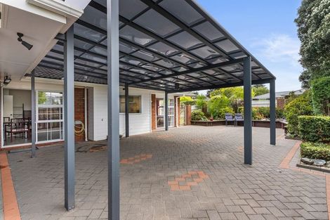 Photo of property in 2 Mirabell Place, Golflands, Auckland, 2013