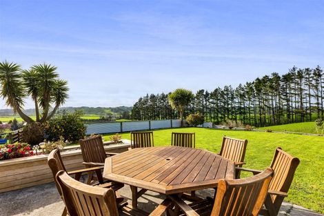 Photo of property in 81 Clearview Road, Lepperton, New Plymouth, 4373