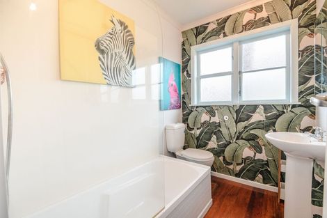 Photo of property in 94 Woodland Road, Johnsonville, Wellington, 6037