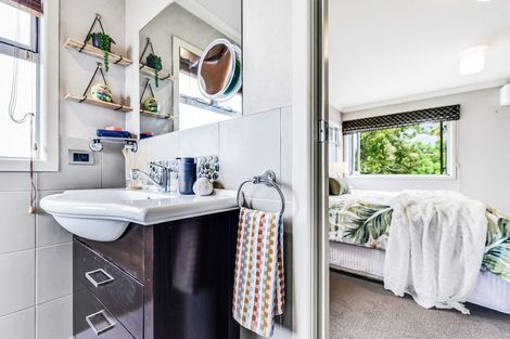 Photo of property in 18a Mcnicol Street, Fairfield, Hamilton, 3214