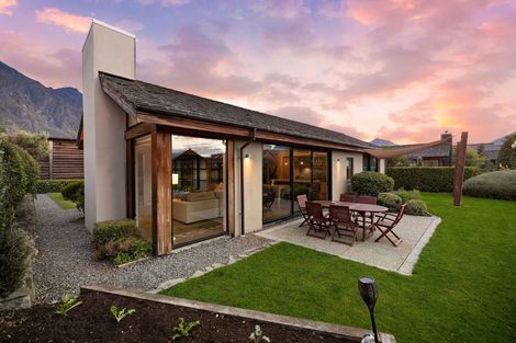 Photo of property in 5 Glengarry Court, Jacks Point, Queenstown, 9371