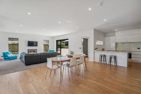 Photo of property in 15 Matipo Street, Wanaka, 9305