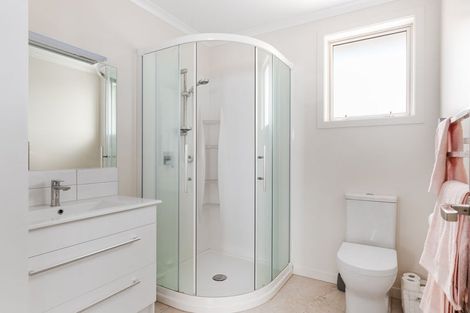 Photo of property in Waterview Estate, 79/4 Greystone Place, Omokoroa, 3114