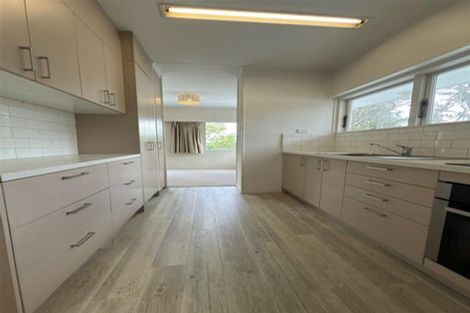 Photo of property in 208 Godley Road, Titirangi, Auckland, 0604