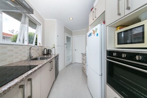 Photo of property in 13 Wycherley Drive, Bucklands Beach, Auckland, 2014