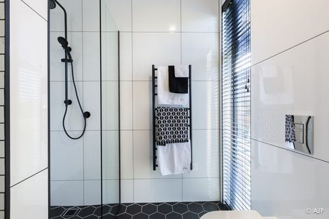 Photo of property in 15 Kotuku Road, Waiuku, 2682