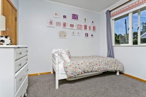 Photo of property in 1/73 Bond Crescent, Forrest Hill, Auckland, 0620