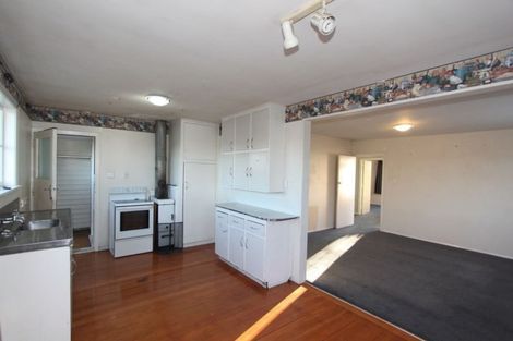 Photo of property in 2 Farquhars Road, Redwood, Christchurch, 8051