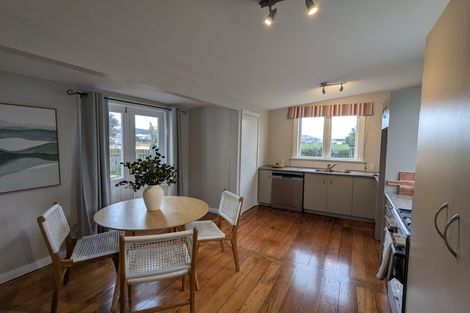 Photo of property in 99 Endeavour Street, Lyall Bay, Wellington, 6022