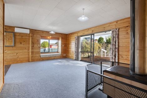 Photo of property in 37 Pukepapa Road, Marton, 4710