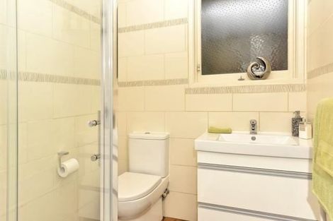 Photo of property in 31 Patts Avenue, Glendene, Auckland, 0602